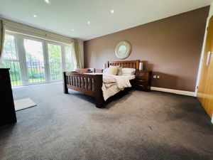 Photo 21- click for photo gallery